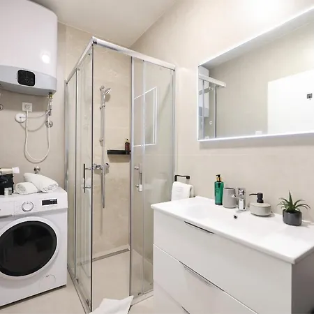 Bokan Luxury 1 Bdr W Parking Apartment *